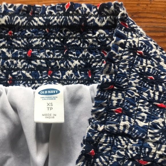 Old Navy Geometric Print Skirt - Picture 2 of 9